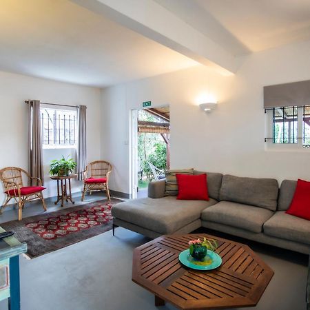 Sandy Lane Cottage タマラン エクステリア 写真