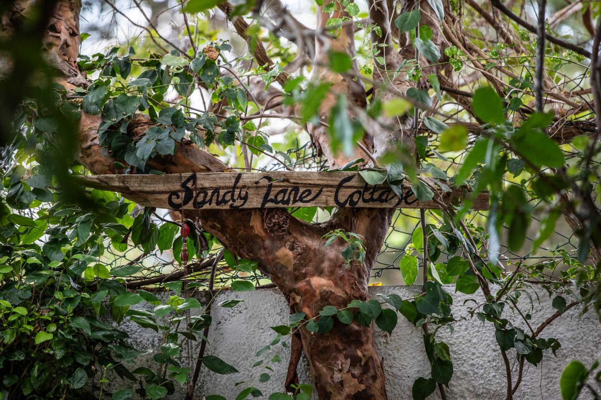 Sandy Lane Cottage タマラン エクステリア 写真